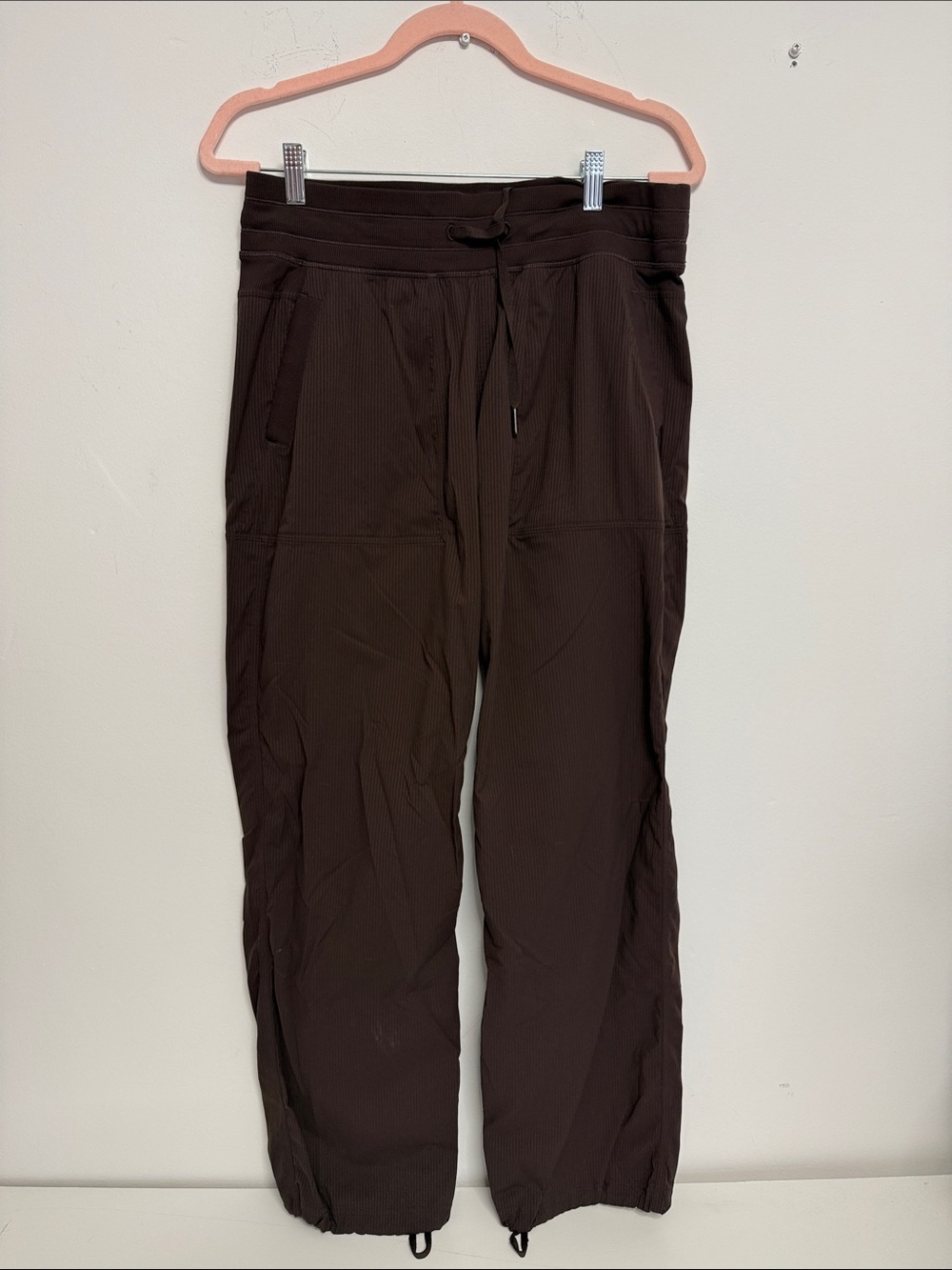 lululemon Women’s dance studio Relaxed fit Mid-Rise Cargo Pant